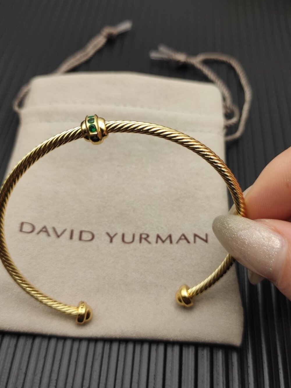 David Yurman Gold 3mm Round Bead Green Diamond Bangle - Picture 4 of 4